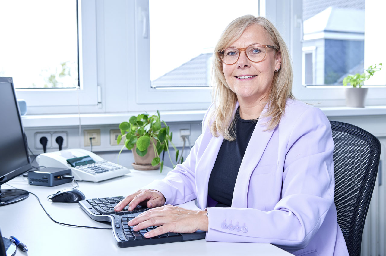 Wilma Wieland, Bilanzbuchhalterin, Zertifizierte Fachkraft für das Gesundheitswesen